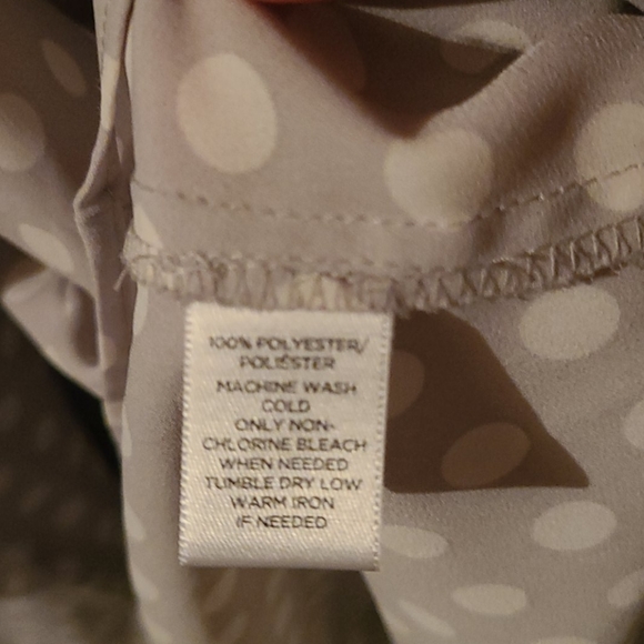 Ann Taylor LOFT Polka Dot Button Up Blouse - Picture 3 of 4